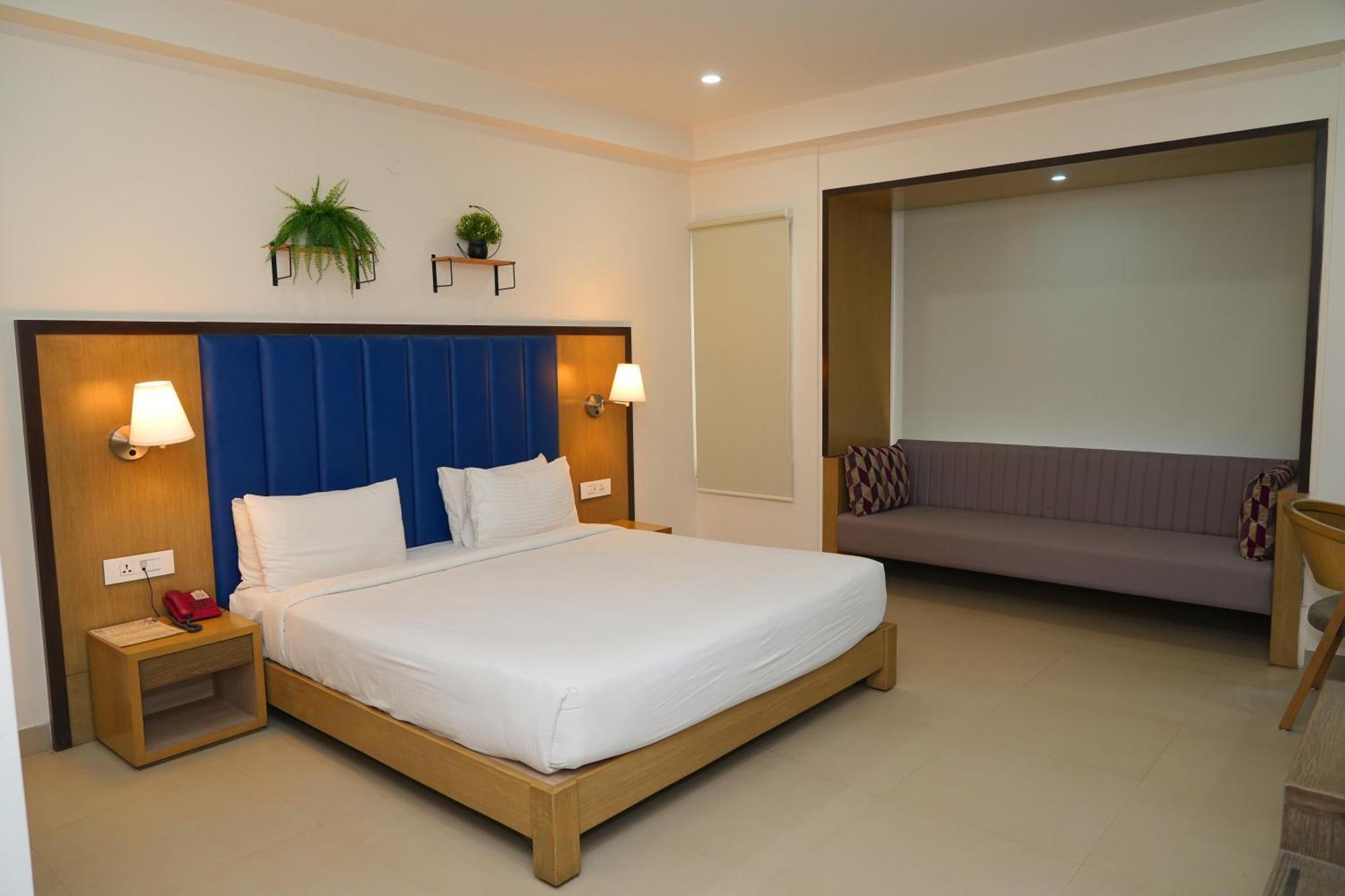 Purple Cloud Hotel Devanahalli Екстериор снимка
